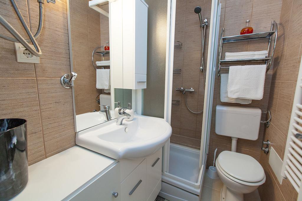 Apartments Villa Americana Jadranovo Kamer foto